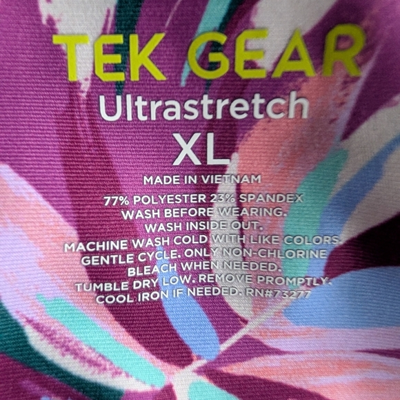 Tek Gear Ultrastretch Pocket High-Waisted Capri Leggings Teal Foliage, XL (EUC) - Picture 5 of 6